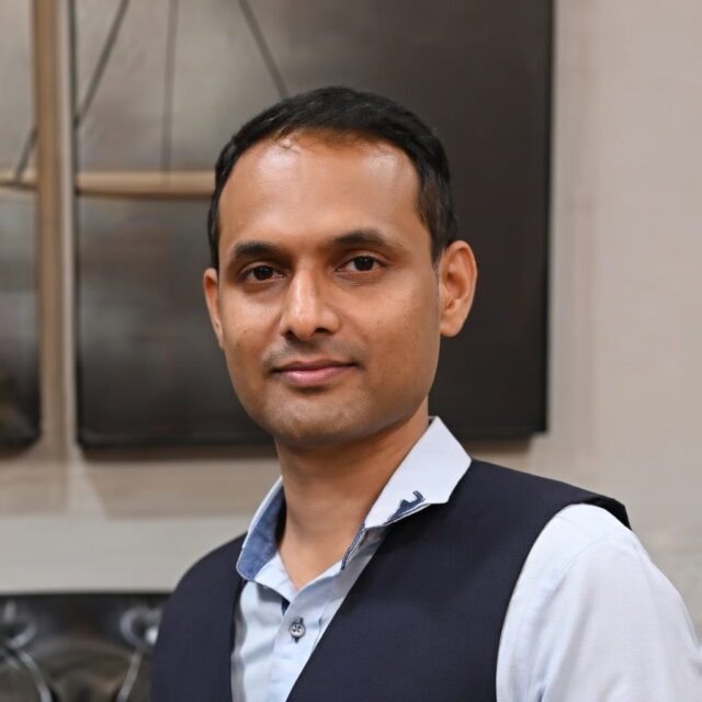 Chiang Mais Custom Tailor Lucky